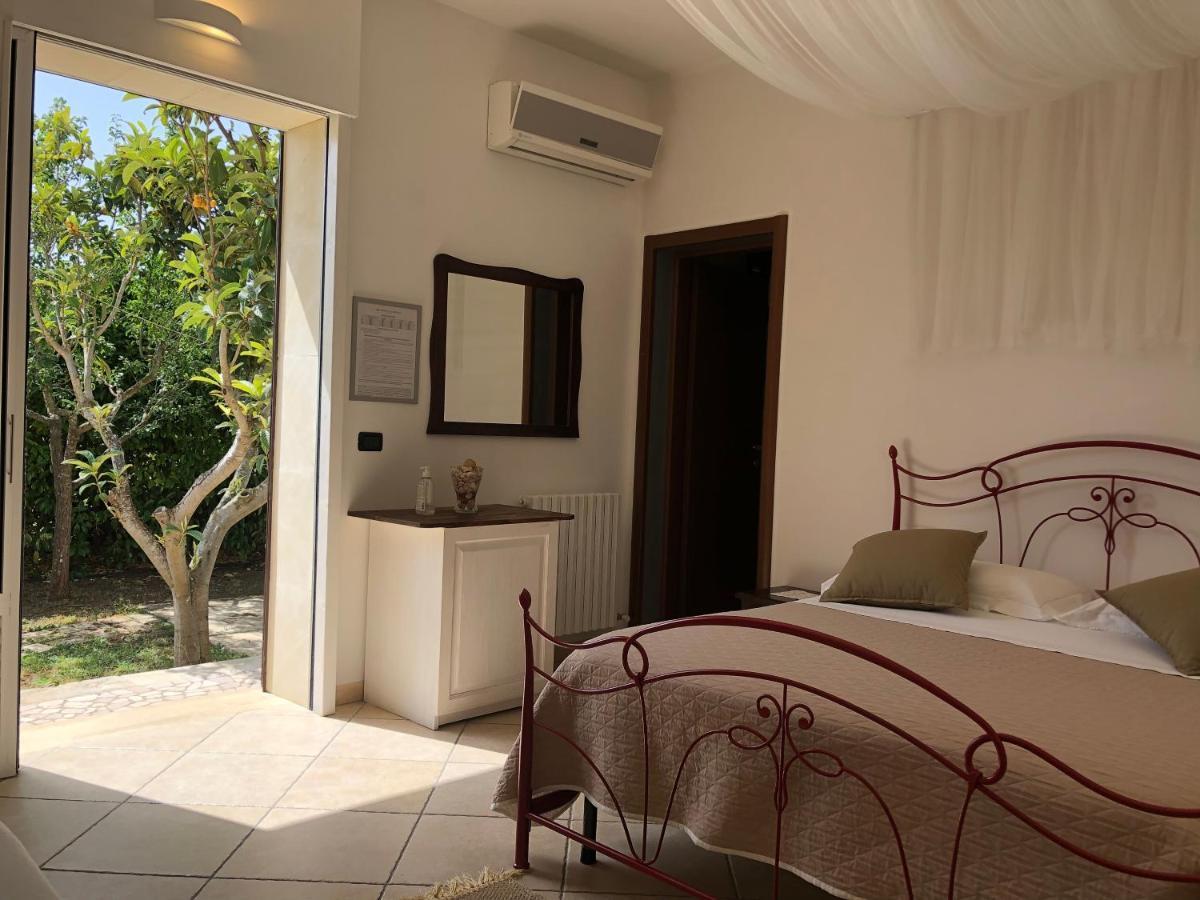 B&B Tenuta La Cornula San Donato di Lecce Extérieur photo